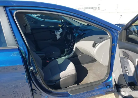 2015 Hyundai Elantra Se z USA, uszkodzony, nr VIN 5NPDH4AE7FH640651